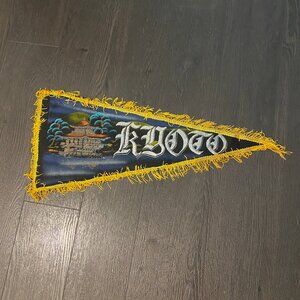 VINTAGE KYOTO JAPAN SOUVENIR PENNANT FLAG BANNER